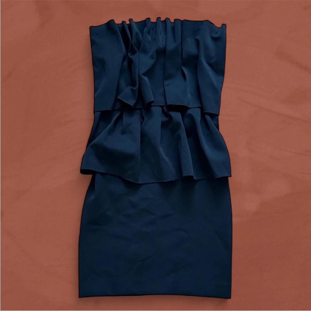 DAGMAR SCULPTED STRAPLESS DRESS